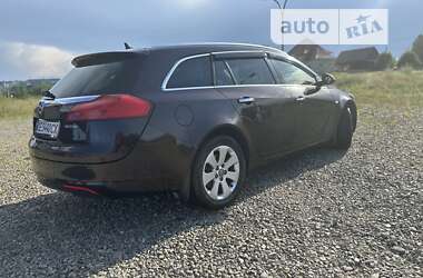 Универсал Opel Insignia 2012 в Сторожинце