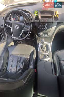 Универсал Opel Insignia 2009 в 