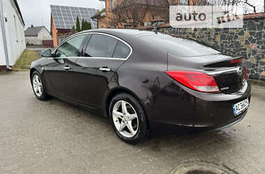 Седан Opel Insignia 2012 в Белой Церкви