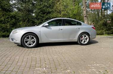 Седан Opel Insignia 2012 в Хмельницком