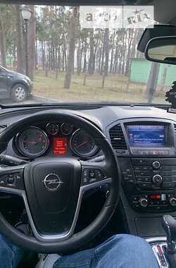 Універсал Opel Insignia 2011 в Чернігові