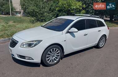Универсал Opel Insignia 2011 в 