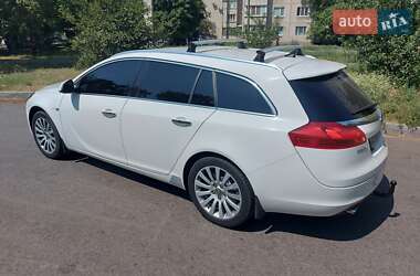 Универсал Opel Insignia 2011 в 
