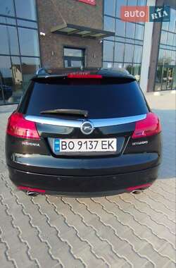 Универсал Opel Insignia 2013 в Тернополе