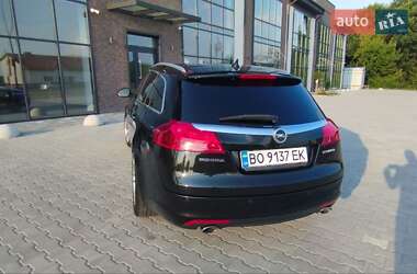 Универсал Opel Insignia 2013 в Тернополе