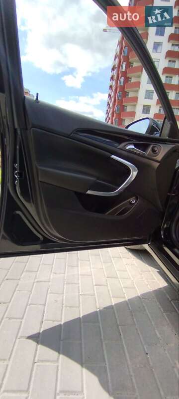 Універсал Opel Insignia 2013 в Тернополі