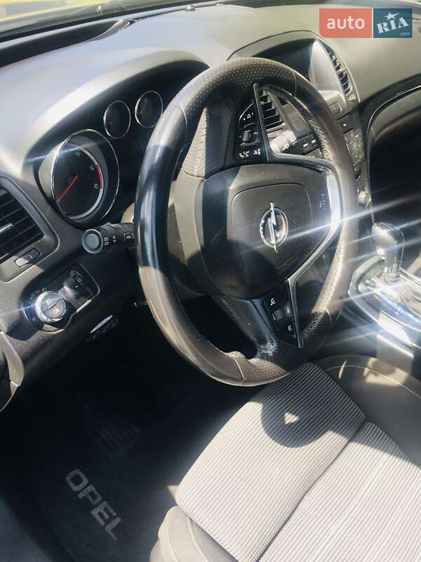Ліфтбек Opel Insignia 2010 в Умані