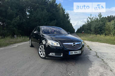 Седан Opel Insignia 2009 в Львові