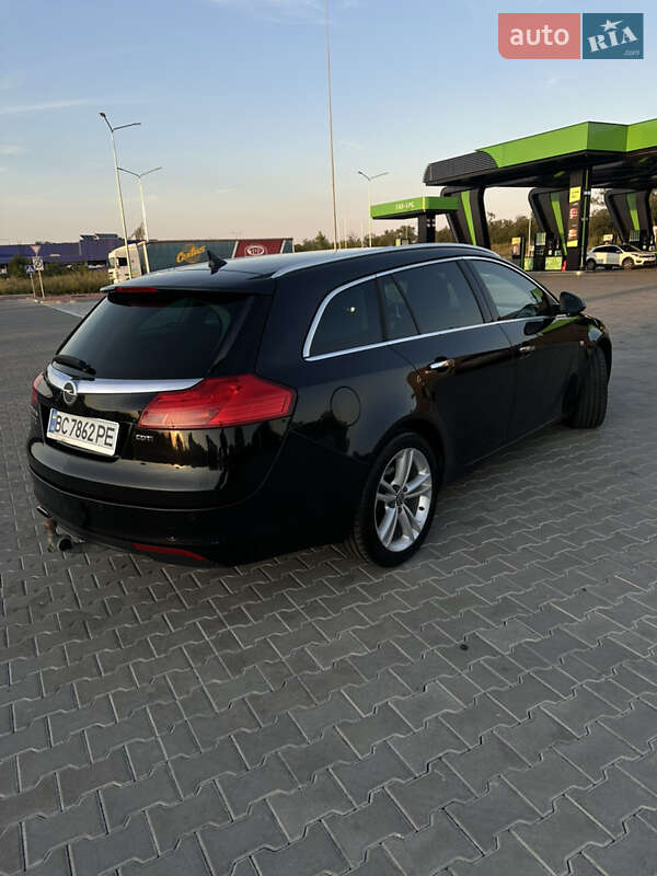 Универсал Opel Insignia 2009 в Стрые