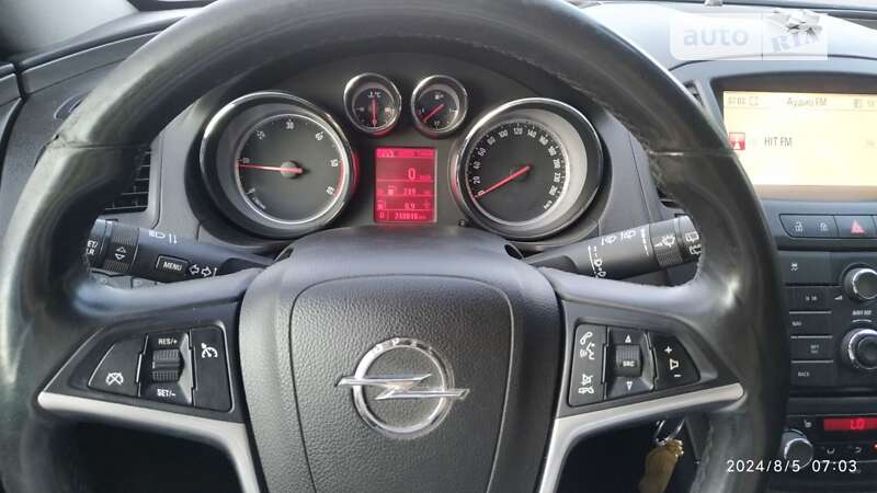 Универсал Opel Insignia 2013 в Киеве