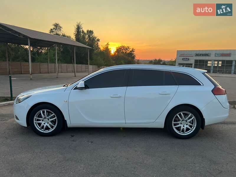 Універсал Opel Insignia 2013 в Кривому Розі