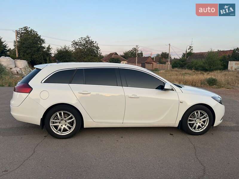 Універсал Opel Insignia 2013 в Кривому Розі