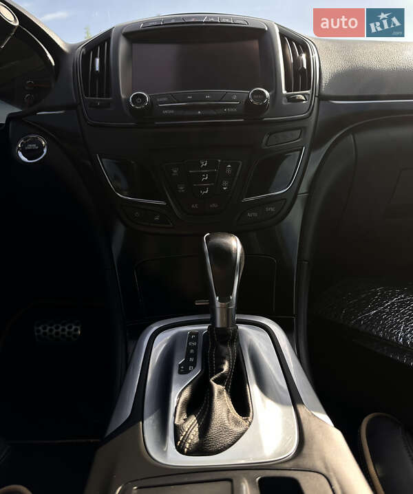 Седан Opel Insignia 2015 в Ивано-Франковске
