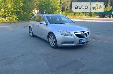 Універсал Opel Insignia 2010 в  фото 3 Універсал Opel Insignia 2010 в
