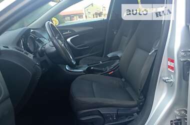 Універсал Opel Insignia 2010 в  фото 12 Універсал Opel Insignia 2010 в