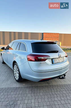 Універсал Opel Insignia 2014 в Хмельницькому