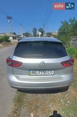 Универсал Opel Insignia 2018 в 
