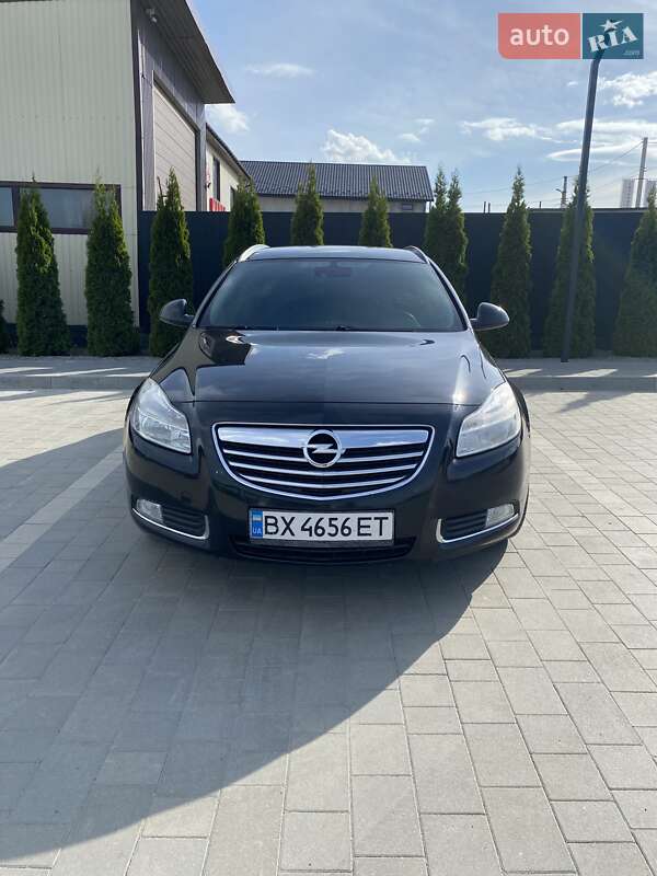 Універсал Opel Insignia 2011 в Кам'янець-Подільському