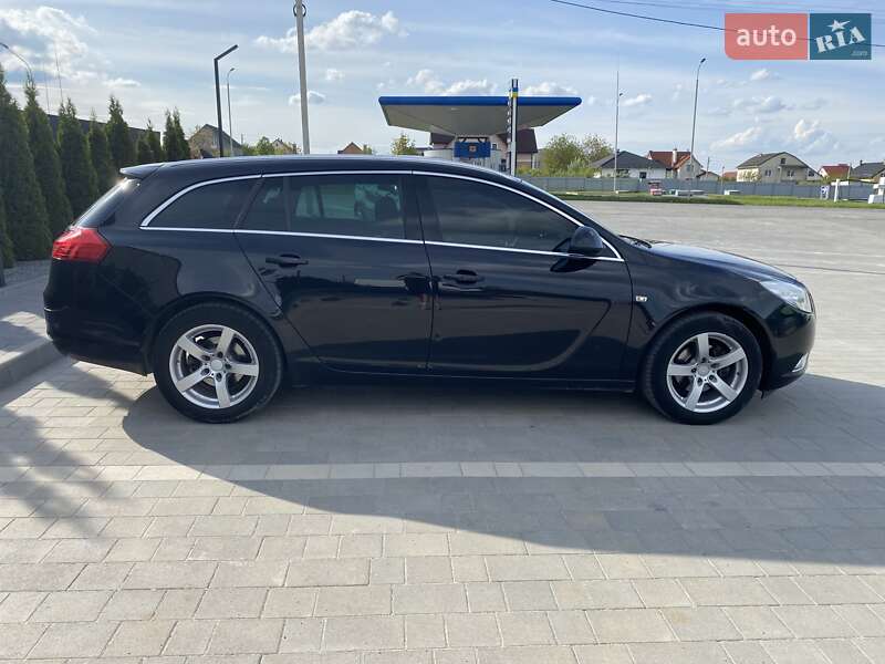 Универсал Opel Insignia 2011 в Каменец-Подольском