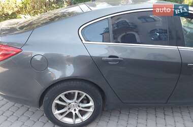 Лифтбек Opel Insignia 2010 в 