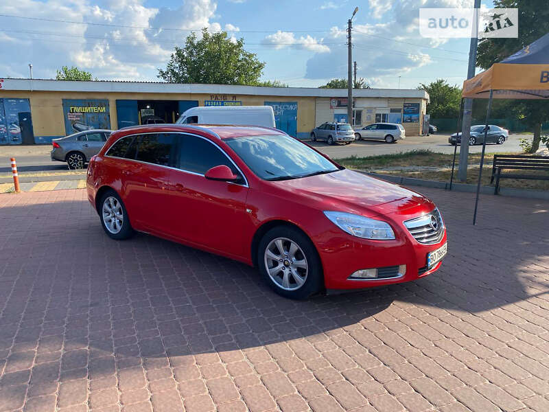 Універсал Opel Insignia 2011 в Полтаві