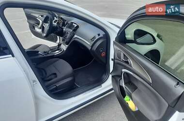 Універсал Opel Insignia 2013 в  фото 11 Універсал Opel Insignia 2013 в