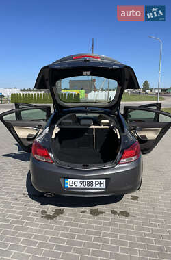 Лифтбек Opel Insignia 2009 в 