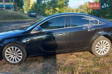 Седан Opel Insignia 2010 в 