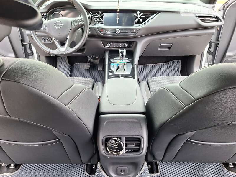 Універсал Opel Insignia 2020 в Івано-Франківську