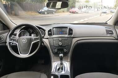 Седан Opel Insignia 2010 в Києві