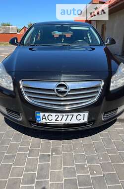 Седан Opel Insignia 2012 в Владимир-Волынском