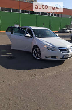 Универсал Opel Insignia 2011 в Ровно