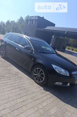 Универсал Opel Insignia 2011 в Яворове