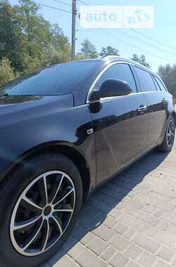 Універсал Opel Insignia 2011 в Яворові