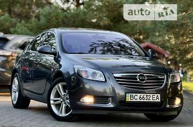 Седан Opel Insignia 2012 в Дрогобыче