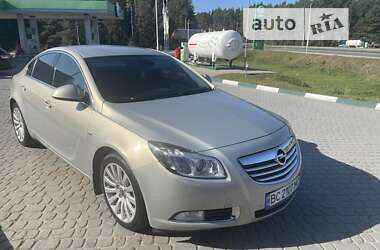 Седан Opel Insignia 2010 в Бродах