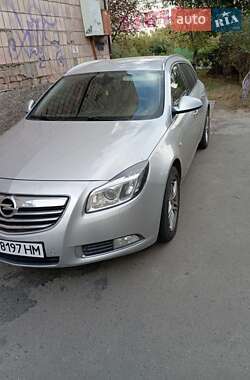 Универсал Opel Insignia 2010 в 