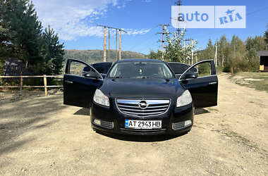 Седан Opel Insignia 2011 в Надвірній