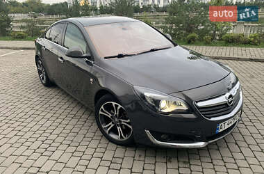 Седан Opel Insignia 2015 в 
