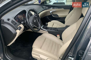 Седан Opel Insignia 2015 в 