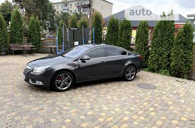 Седан Opel Insignia 2013 в Кагарлику