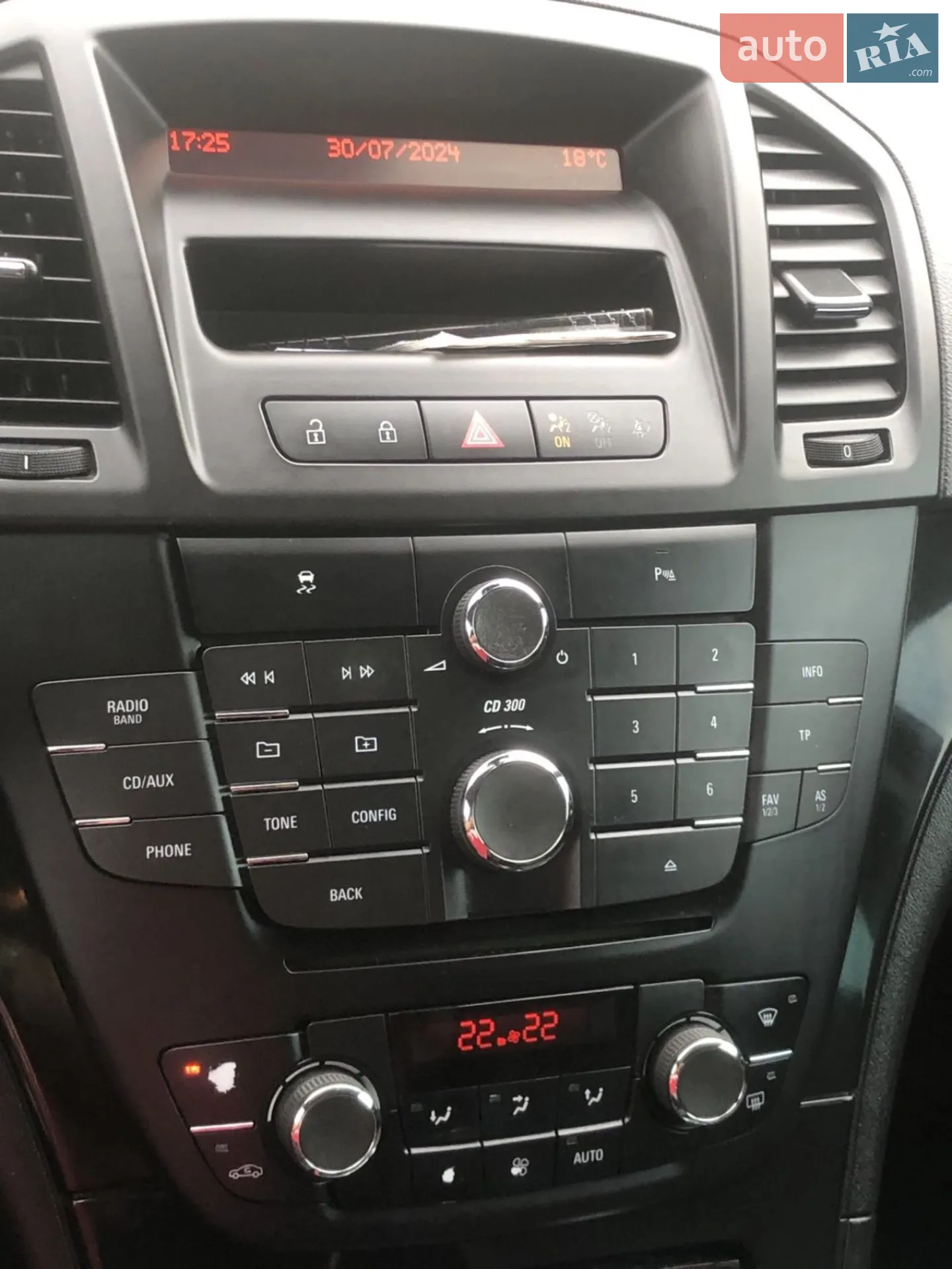 2010 Opel Insignia - мініатюра 5