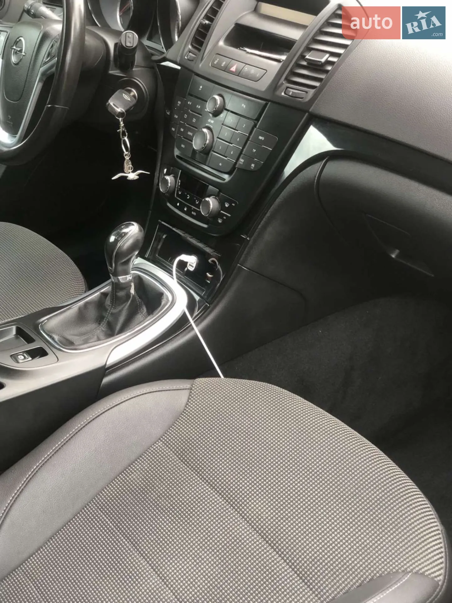 2010 Opel Insignia - мініатюра 6