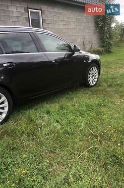 Универсал Opel Insignia 2010 в Ровно