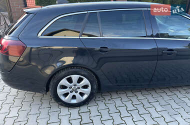 Универсал Opel Insignia 2016 в 