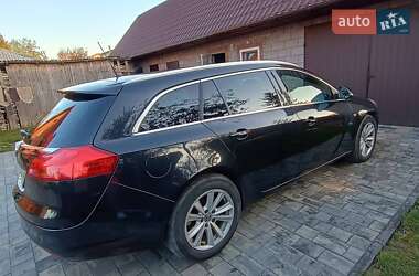 Универсал Opel Insignia 2011 в 