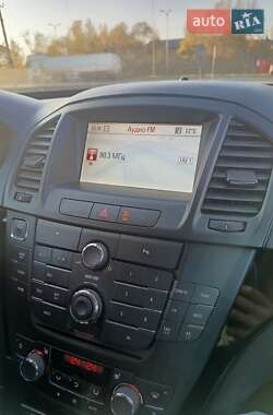 Универсал Opel Insignia 2012 в 