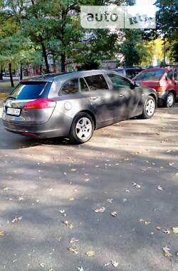 Универсал Opel Insignia 2011 в 