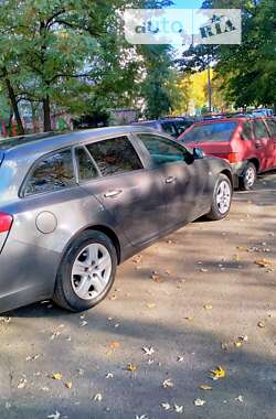 Универсал Opel Insignia 2011 в 