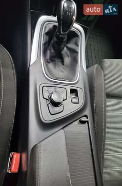 Универсал Opel Insignia 2010 в 